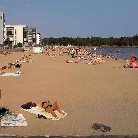 Meren Laeheisyydessae Iso Yksioe Helsinki Buitenkant foto